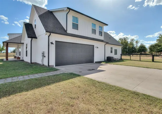 Photo 3 of Single family home for sale at 1715 Morningside Dr, Blanchard, OK 73010 | MLS# 1249536 | Listing updated on 2026-10-08