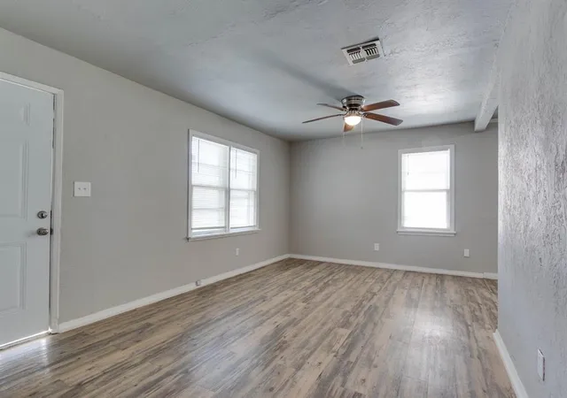 Photo 2 of Single family home for sale at 4313 Se 43rd Street, Oklahoma City, OK 73115 | MLS# 1249541 | Listing updated on 2026-09-17