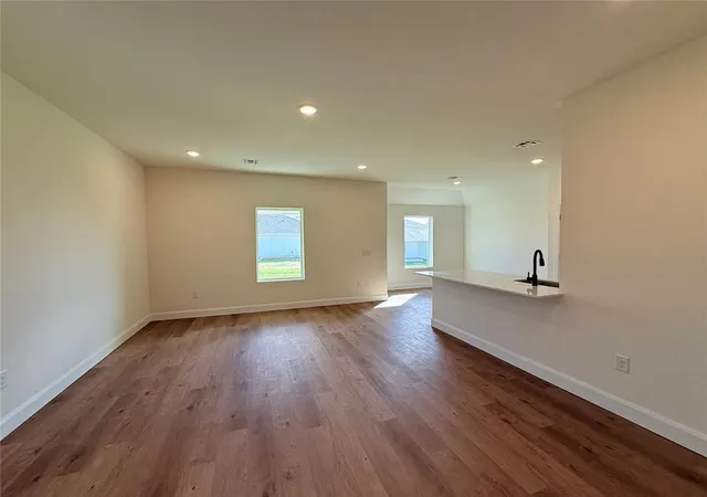 Photo 2 of Single family home for sale at 21236 Se 31st Street, Harrah, OK 73045 | MLS# 1249545 | Listing updated on 2026-10-20