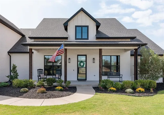 Photo 2 of Single family home for sale at 7324 Painted Sky Dr, Edmond, OK 73034 | MLS# 1249572 | Listing updated on 2026-10-07