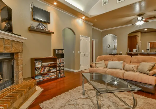 Photo 4 of Single family home for sale at 1615 SW 23rd Street, Oklahoma City, OK 73108 | MLS# 1249578 | Listing updated on 2026-09-17