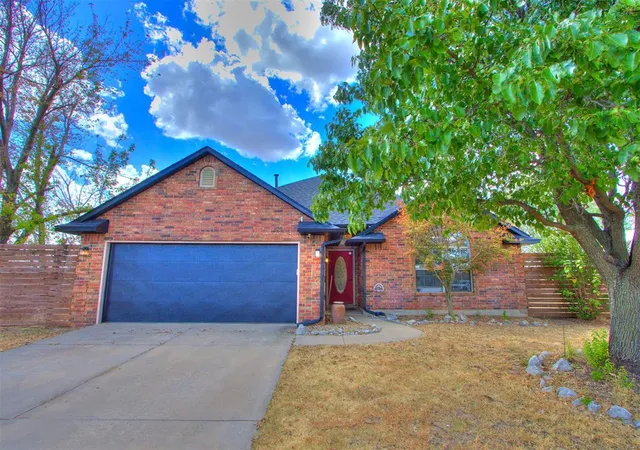 Photo 1 of Single family home for sale at 3217 Carey Pl, Moore, OK 73160 | MLS# 1249579 | Listing updated on 2026-09-17