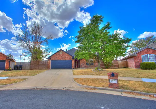 Photo 3 of Single family home for sale at 3217 Carey Pl, Moore, OK 73160 | MLS# 1249579 | Listing updated on 2026-09-17