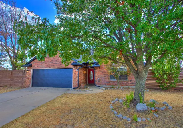 Photo 3 of Single family home for sale at 3217 Carey Pl, Moore, OK 73160 | MLS# 1249579 | Listing updated on 2026-09-17