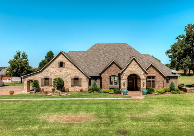 Single family home for sale at 5950 Cox Cyn Dr, Guthrie, OK 73044 | MLS# 1249586