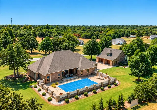 Photo 3 of Sale Pending at 5950 Cox Cyn Dr, Guthrie, OK 73044 | MLS# 1249586 | Listing updated on 2026-10-05