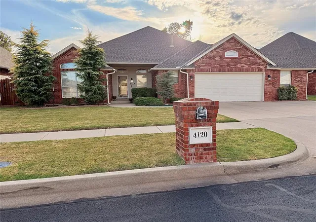Single family home for sale at 4120 Pine Hl Rd, Norman, OK 73072 | MLS# 1249588