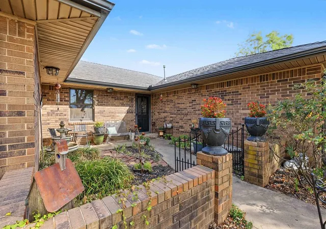 Photo 2 of Single family home for sale at 106800 S 3450 Road, Meeker, OK 74855 | MLS# 1249594 | Listing updated on 2026-09-30