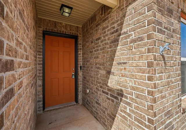 Photo 3 of Single family home for sale at 10005 Ruger Rd, Yukon, OK 73099 | MLS# 1249608 | Listing updated on 2026-09-24