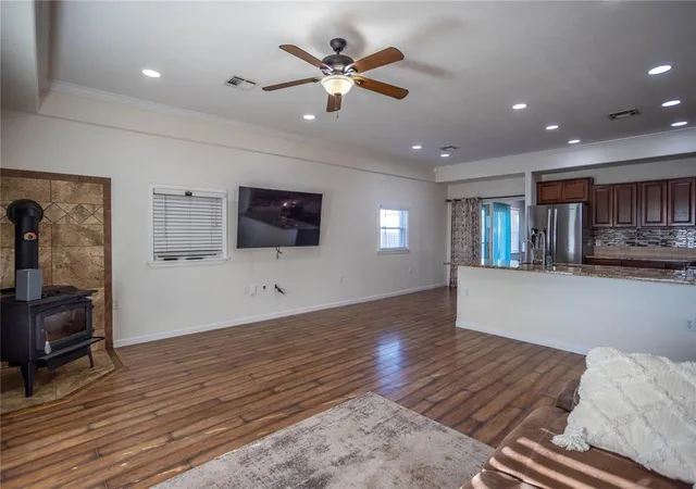Photo 3 of Single family home for sale at 118 N 11th Street, Thomas, OK 73669 | MLS# 1249621 | Listing updated on 2026-09-24