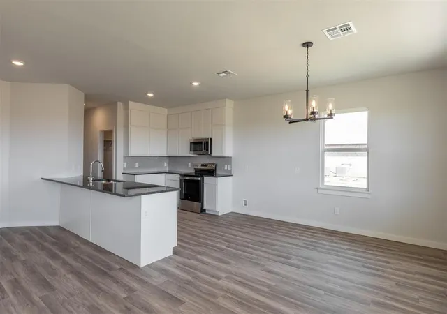 Photo 2 of Single family home for sale at 1725 Elm Cir, Tuttle, OK 73089 | MLS# 1249635 | Listing updated on 2026-09-22