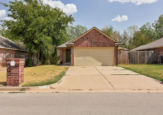 Photo 1 of Single family home for sale at 11400 Glade Ave, Oklahoma City, OK 73162 | MLS# 1249652 | Listing updated on 2026-10-15