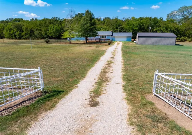 Photo 1 of Sale Pending at 11403 Ns 3520 Rd, Earlsboro, OK 74840 | MLS# 1249662 | Listing updated on 2026-09-20