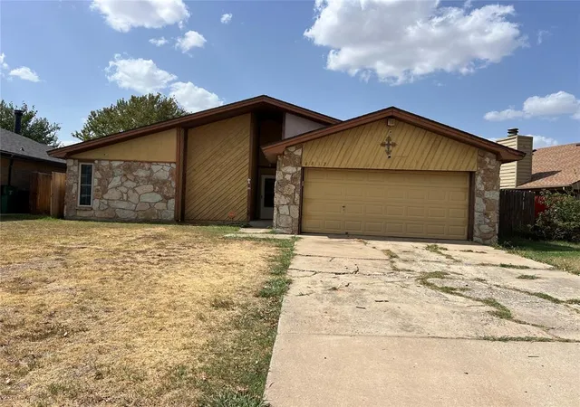 Photo 1 of Single family home for sale at 8813 N Mcmillan Ave, Oklahoma City, OK 73132 | MLS# 1249678 | Listing updated on 2026-09-18