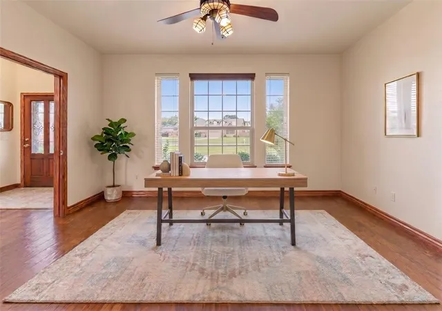 Photo 3 of Single family home for sale at 940 Lake Vista Rd, Edmond, OK 73034 | MLS# 1249683 | Listing updated on 2026-10-01