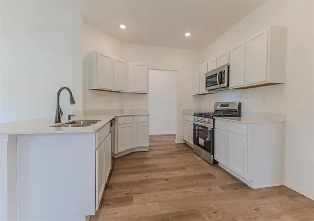 Photo 3 of Single family home for sale at 1717 Sugar Pine Way, Edmond, OK 73034 | MLS# 1249685 | Listing updated on 2026-09-18