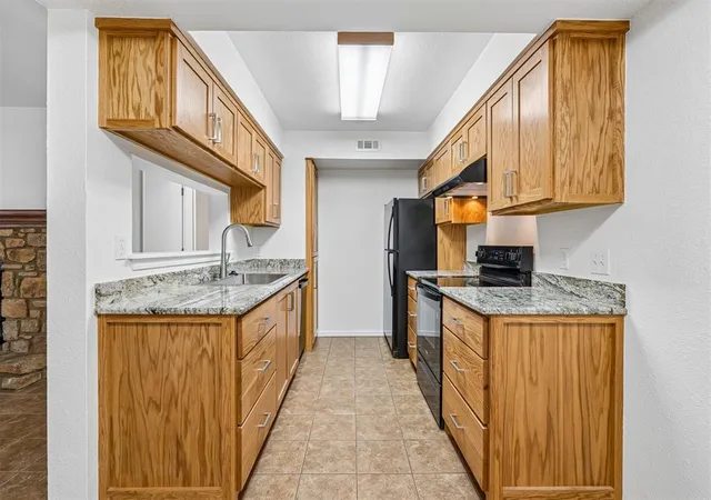 Photo 2 of Condo for sale at 14409 N Pennsylvania Ave #11F, Oklahoma City, OK 73134 | MLS# 1249686 | Listing updated on 2026-09-18