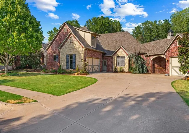 Photo 1 of Single family home for sale at 3904 Creek Bnd Rd, Edmond, OK 73003 | MLS# 1249689 | Listing updated on 2026-10-16