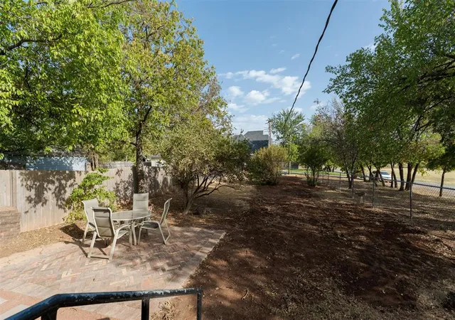 Photo 3 of Sale Pending at 1533 Nw 39th Street, Oklahoma City, OK 73118 | MLS# 1249710 | Listing updated on 2026-09-20