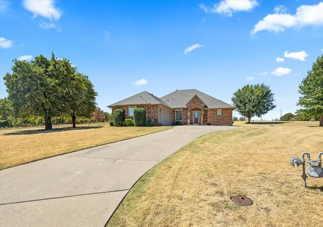 Photo 1 of Single family home for sale at 8149 Linda Ln, Guthrie, OK 73044 | MLS# 1249714 | Listing updated on 2026-09-18