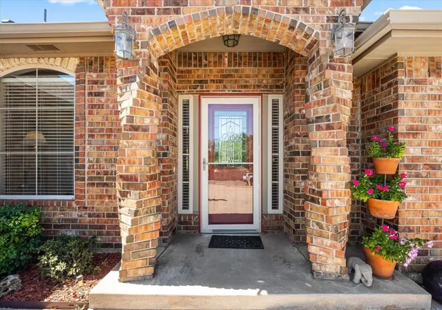 Photo 3 of Single family home for sale at 8149 Linda Ln, Guthrie, OK 73044 | MLS# 1249714 | Listing updated on 2026-09-18