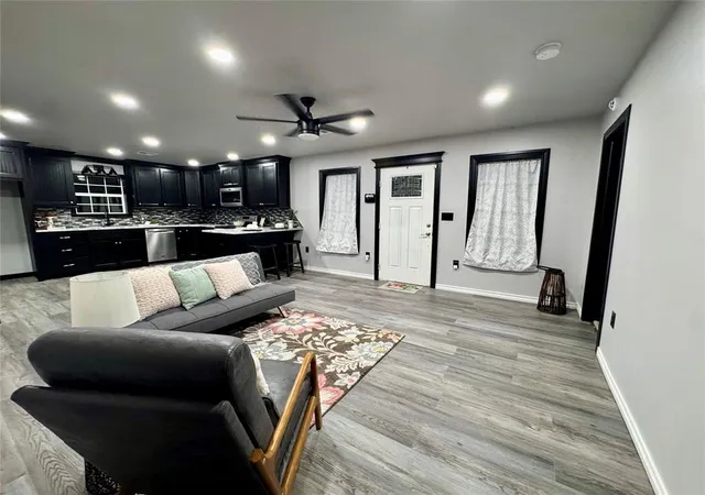 Photo 3 of Single family home for sale at 302 S 15th Street, Chickasha, OK 73018 | MLS# 1249719 | Listing updated on 2026-09-26