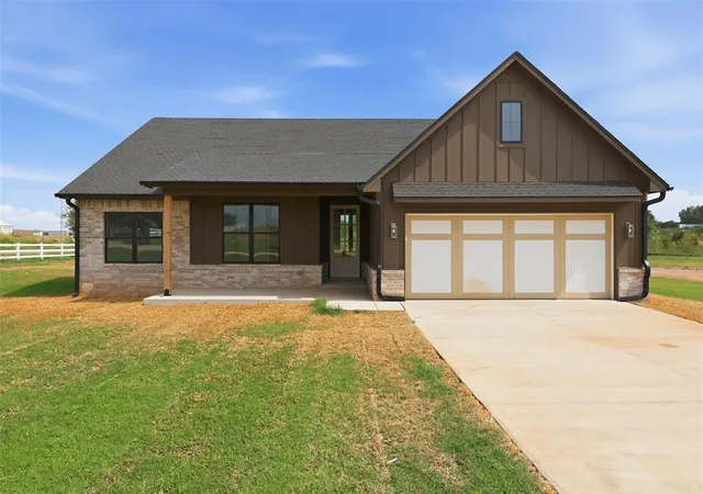 Photo 2 of Single family home for sale at 2180 Providence Way, Crescent, OK 73028 | MLS# 1249740 | Listing updated on 2026-10-07