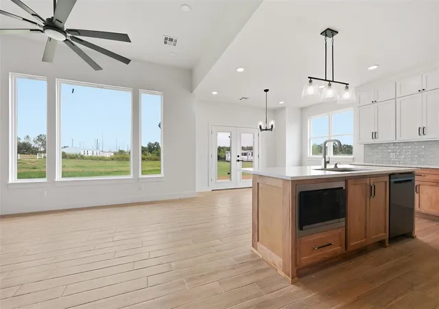 Photo 4 of Single family home for sale at 2180 Providence Way, Crescent, OK 73028 | MLS# 1249740 | Listing updated on 2026-10-07