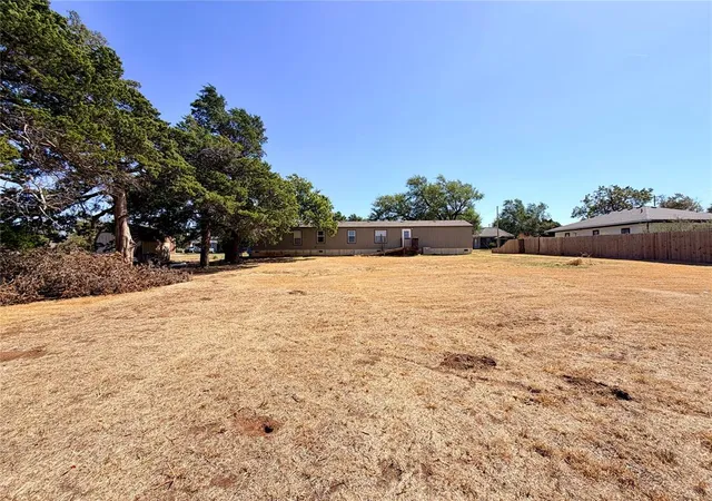 Photo 3 of Single family home for sale at 312 S 3rd Street, Waukomis, OK 73773 | MLS# 1249746 | Listing updated on 2026-10-16