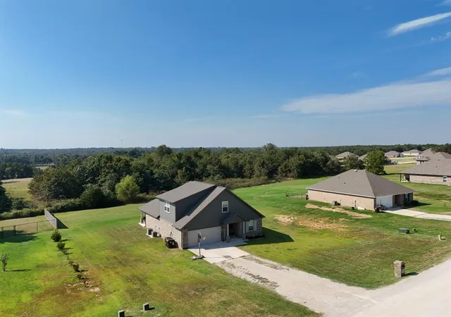 Photo 3 of Single family home for sale at 29273 Spur Cir, Mc Loud, OK 74801 | MLS# 1249759 | Listing updated on 2026-09-18