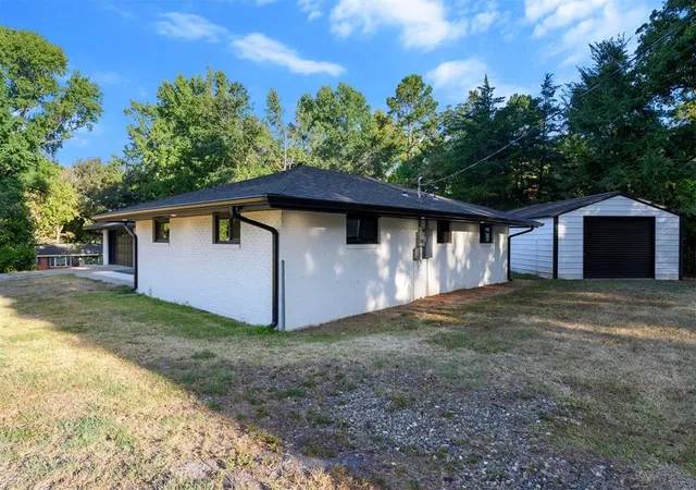 Photo 4 of Single family home for sale at 510 W Adams St, Broken Bow, OK 74728 | MLS# 1249776 | Listing updated on 2026-09-21