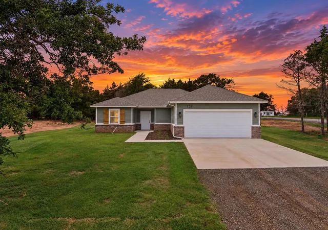 Photo 1 of Single family home for sale at 7281 S Douglas, Guthrie, OK 73044 | MLS# 1249782 | Listing updated on 2026-09-21