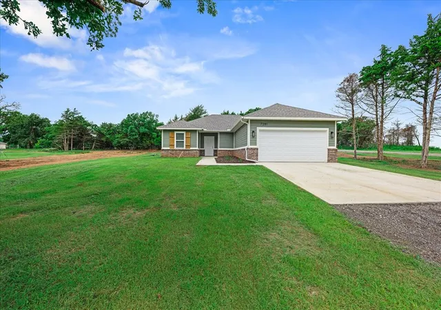 Photo 3 of Single family home for sale at 7281 S Douglas, Guthrie, OK 73044 | MLS# 1249782 | Listing updated on 2026-09-21