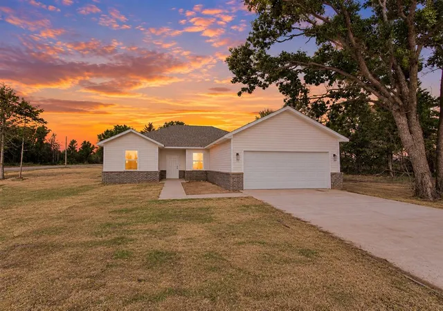 Photo 1 of Single family home for sale at 7231 S Douglas, Guthrie, OK 73044 | MLS# 1249783 | Listing updated on 2026-10-14