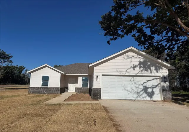 Photo 3 of Single family home for sale at 7231 S Douglas, Guthrie, OK 73044 | MLS# 1249783 | Listing updated on 2026-10-14