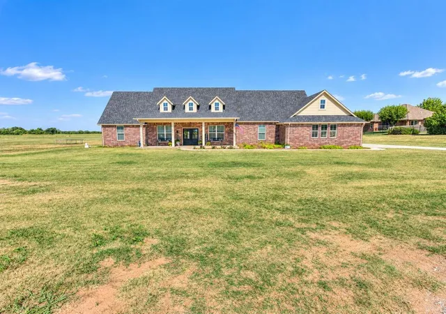 Photo 2 of Single family home for sale at 8517 Nw 63rd Street, Oklahoma City, OK 73132 | MLS# 1249795 | Listing updated on 2026-09-18
