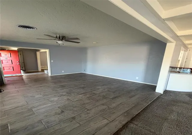 Photo 3 of Single family home for sale at 2013 N Bluebird Ln, Altus, OK 73521 | MLS# 1249798 | Listing updated on 2026-09-29