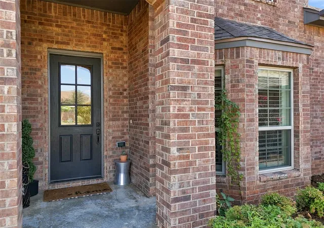Photo 2 of Single family home for sale at 18414 Frontier Trl, Norman, OK 73072 | MLS# 1249809 | Listing updated on 2026-09-19