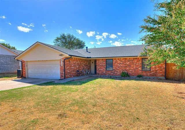 Photo 1 of Single family home for sale at 8712 Oakridge Dr, Oklahoma City, OK 73110 | MLS# 1249815 | Listing updated on 2026-09-18