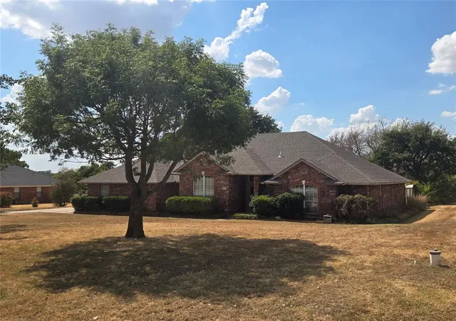 Single family home for sale at 6417 Saddleback Dr, Oklahoma City, OK 73150 | MLS# 1249834