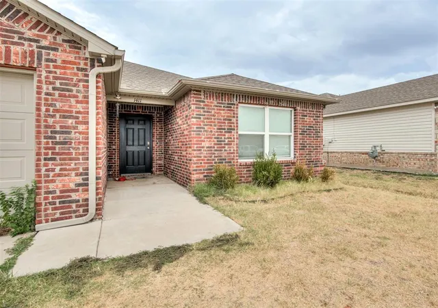 Photo 1 of Single family home for sale at 1411 Chuck Wagon Dr, El Reno, OK 73036 | MLS# 1249836 | Listing updated on 2026-10-14