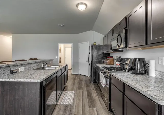 Photo 3 of Single family home for sale at 1408 Chuck Wagon Dr, El Reno, OK 73036 | MLS# 1249837 | Listing updated on 2026-10-14