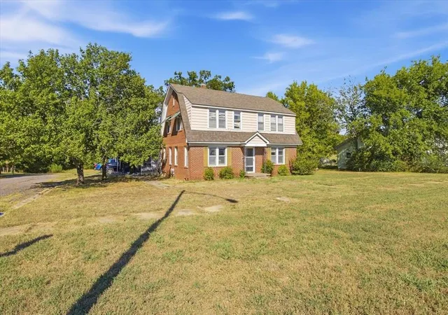 Photo 2 of Single family home for sale at 331 S Broadway St, Konawa, OK 74849 | MLS# 1249853 | Listing updated on 2026-09-18