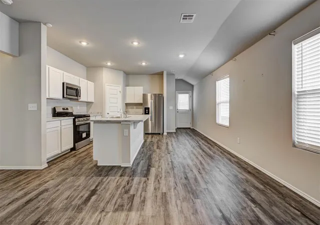 Photo 4 of Single family home for sale at 11709 Krew, Yukon, OK 73099 | MLS# 1249881 | Listing updated on 2026-10-19