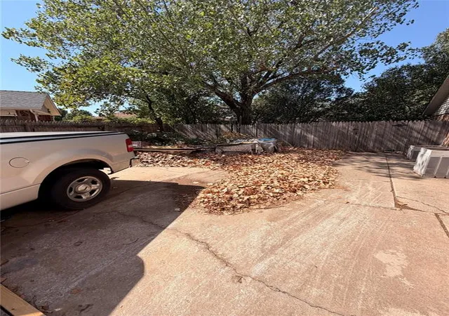 Photo 2 of Single family home for sale at 7928 Maehs Ln, Oklahoma City, OK 73162 | MLS# 1249893 | Listing updated on 2026-10-01