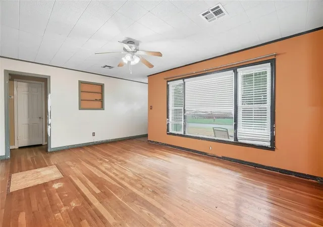 Photo 3 of Single family home for sale at 403 Eisenhower Ln, Elk City, OK 73644 | MLS# 1249897 | Listing updated on 2026-09-24