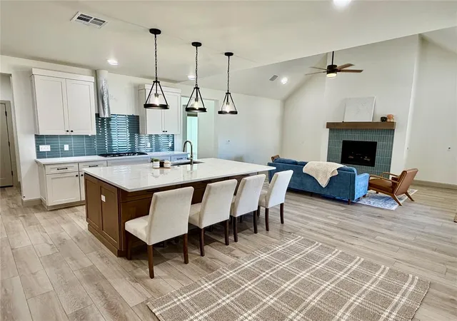 Photo 2 of Single family home for sale at 11517 Nw 103rd Street, Yukon, OK 73099 | MLS# 1249898 | Listing updated on 2026-10-07