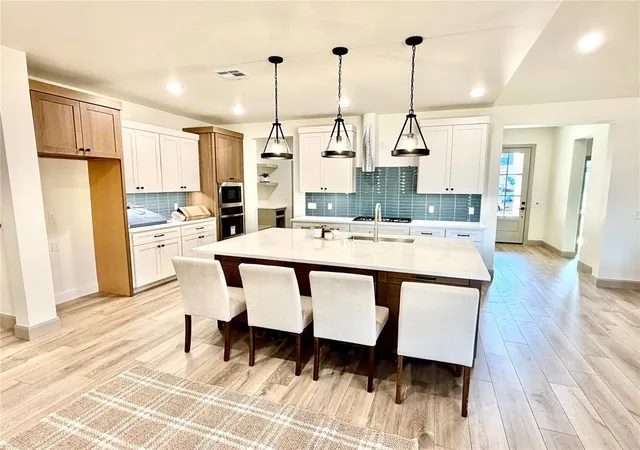Photo 3 of Single family home for sale at 11517 Nw 103rd Street, Yukon, OK 73099 | MLS# 1249898 | Listing updated on 2026-10-07