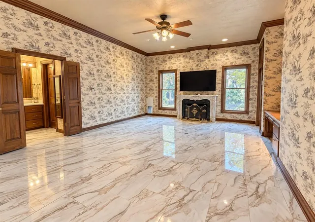 Photo 3 of Single family home for sale at 2422 Sunset Dr, Clinton, OK 73601 | MLS# 1249901 | Listing updated on 2026-10-02
