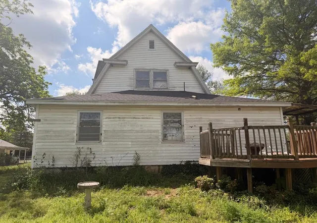 Photo 3 of Single family home for sale at 420 E Ferguson Ave, Blackwell, OK 74631 | MLS# 1249917 | Listing updated on 2026-10-13